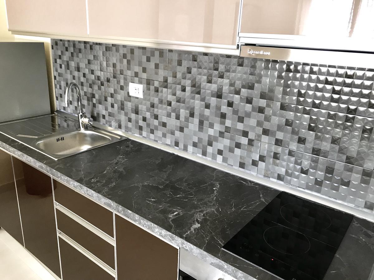 Ferienwohnung Eka Luxury Penthouse Durrës Exterior foto